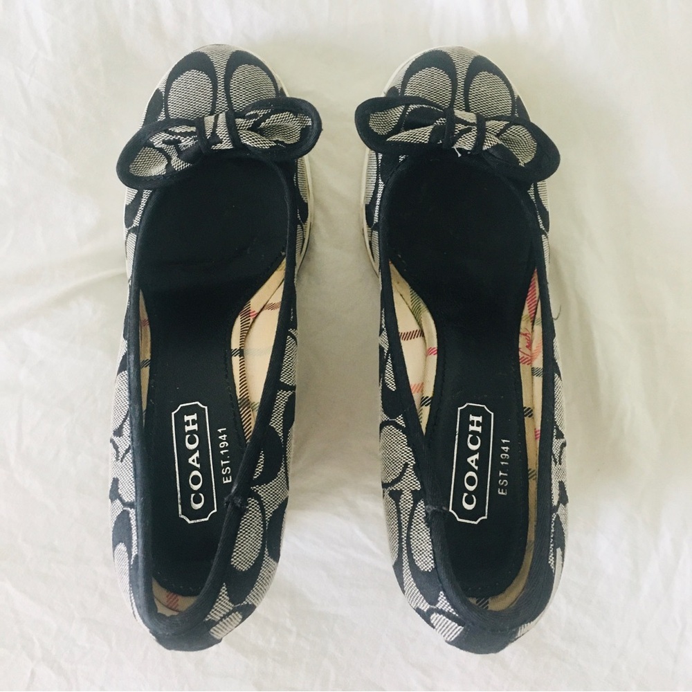 COACH Wedge Heels Sweetie Canvas Signature Emblem Bows Size 6.5M - Picture 2 of 16